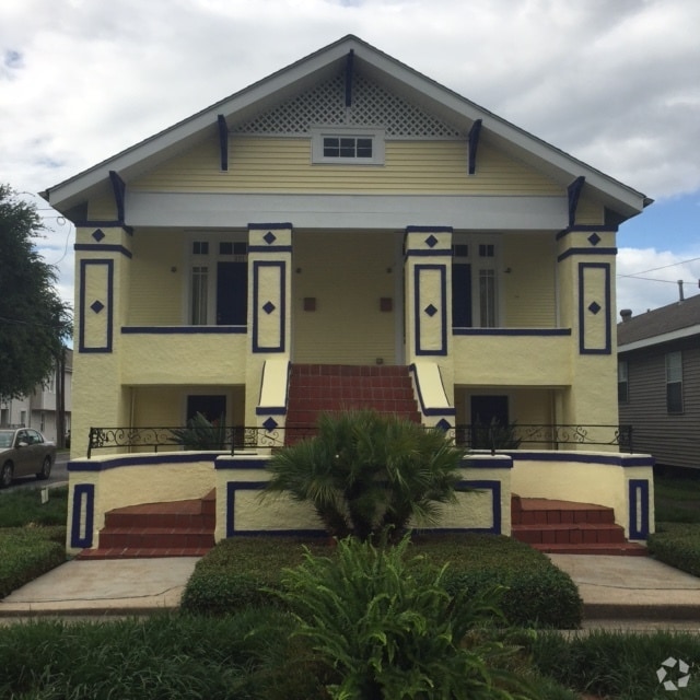 Building Photo - 801 Voisin St
