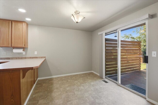Building Photo - 3bd/2ba Granite Falls Home