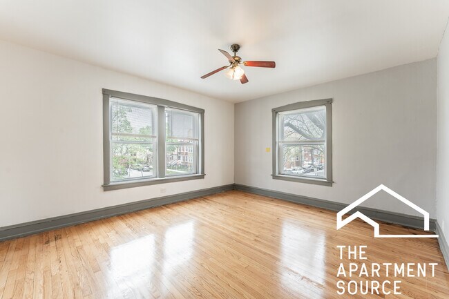 Foto del edificio - 3935 W Cortland St