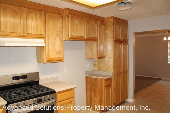 Building Photo - 4 br, 2 bath House - 2075 Galaxy Way