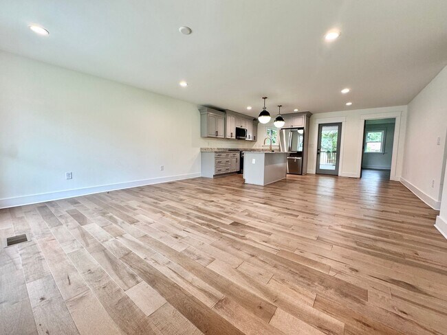 Foto del edificio - Fully Renovated 3 Bedroom Home for Rent in Franklin, TN Near Downtown Franklin & The Factory