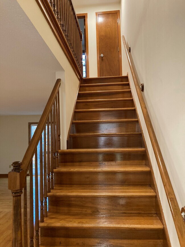 30 Mansfield Dr, Northford, CT 06472 Apartments Northford, CT