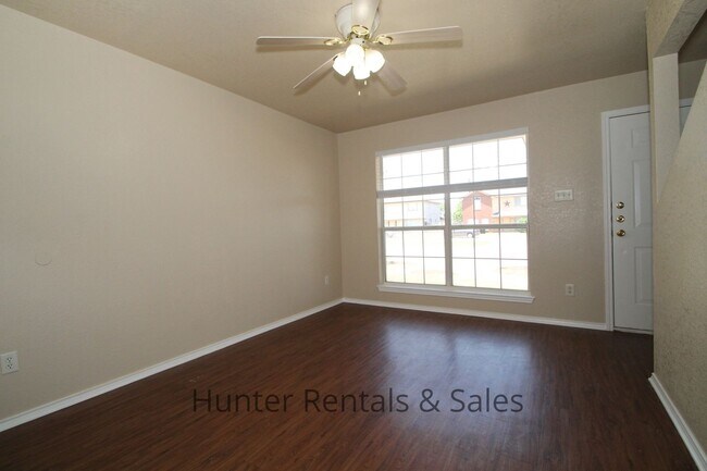 Foto del edificio - Fall Move!