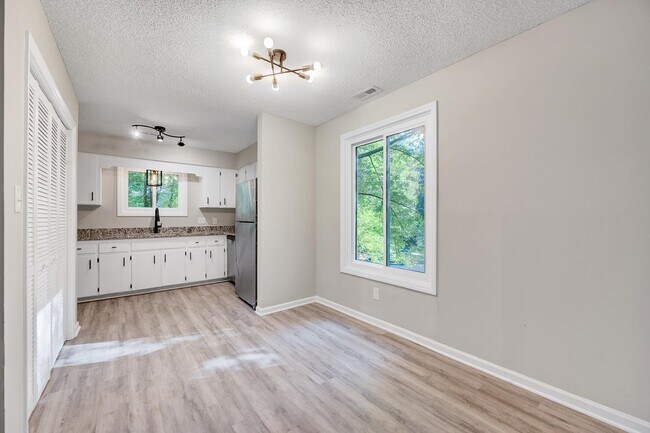 Foto del edificio - 4113 Arckelton Dr