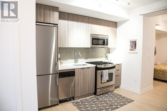 Photo du bâtiment - 150 Broadview Ave