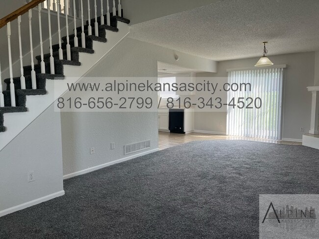 Building Photo - Liberty Duplex Available Near William Jewell
