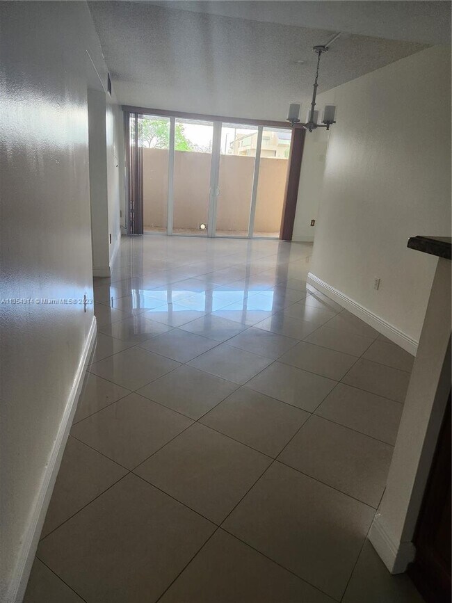 Building Photo - 10700 SW 108th Ave