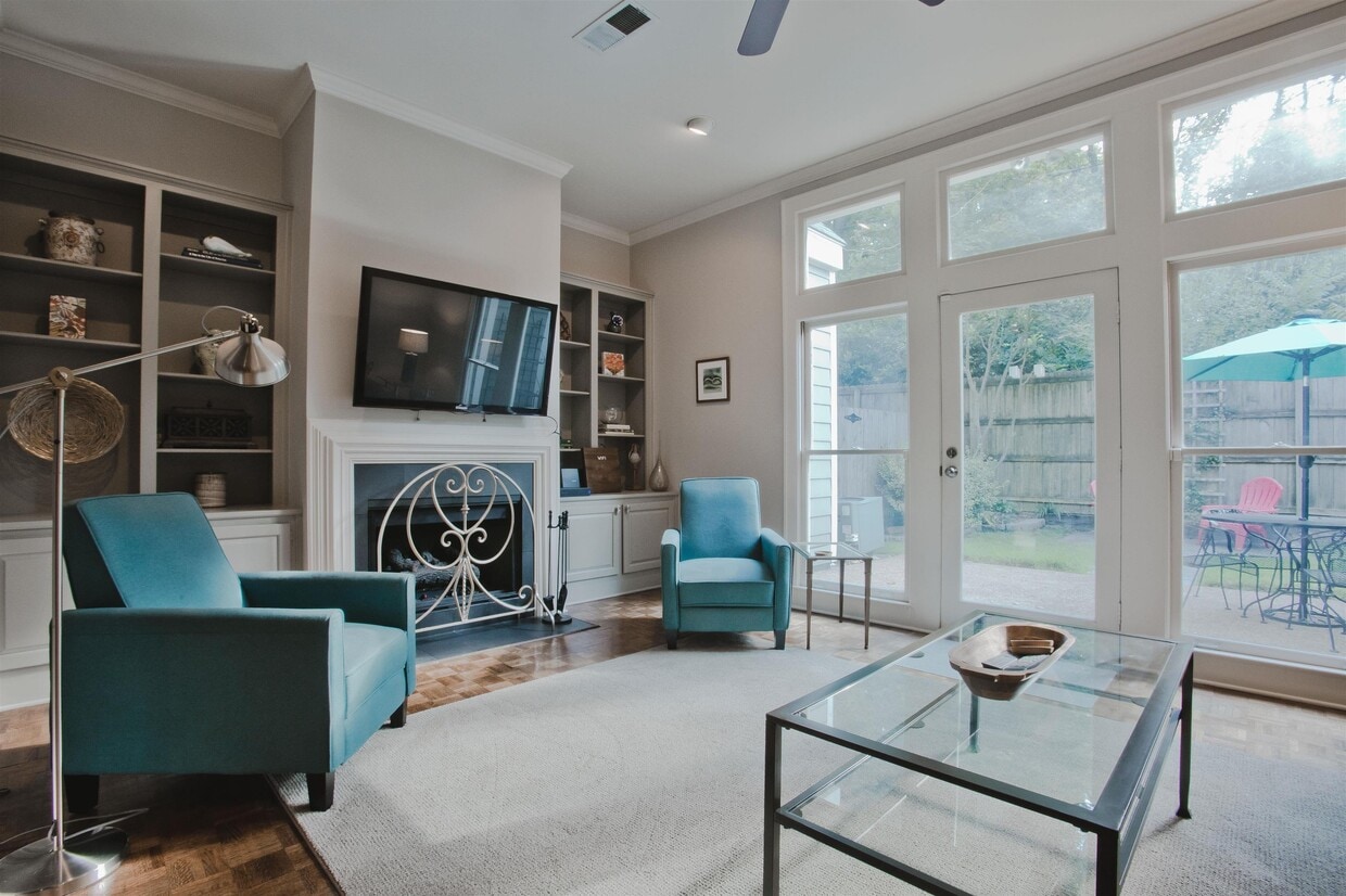 566 Vinton Square, Memphis, TN 38104 Townhome Rentals in Memphis TN