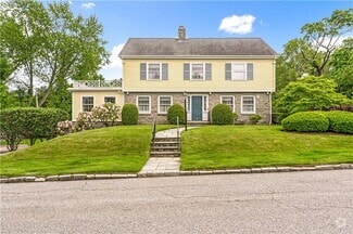 Building Photo - 160 Ann Mary Brown Dr