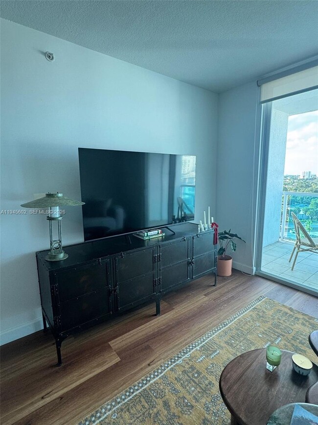 Foto del edificio - 1723 SW 2nd Ave