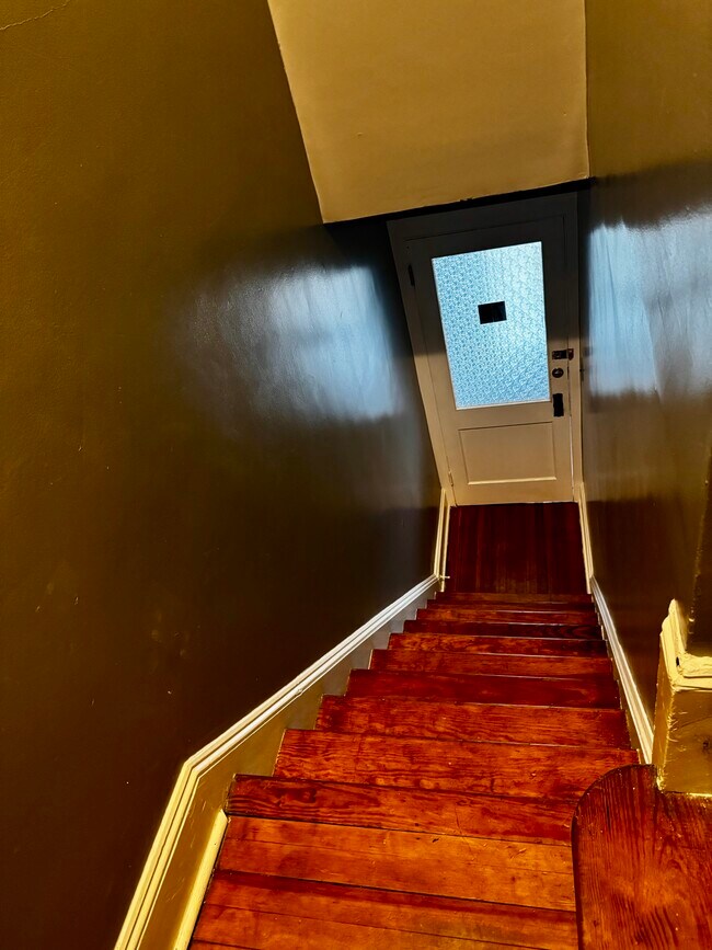 Building Photo - 78 Cherry St