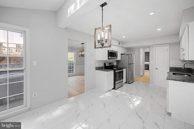 Building Photo - 7526 Oldham Way