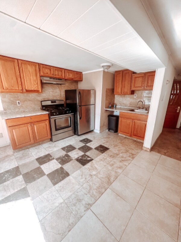 2236 Pearsall Ave, The Bronx, NY 10469 House Rental in The Bronx, NY