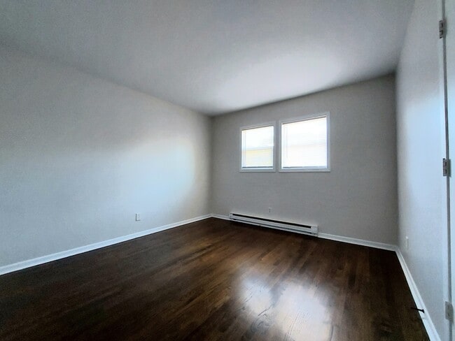 Building Photo - 308 Wilshire Dr