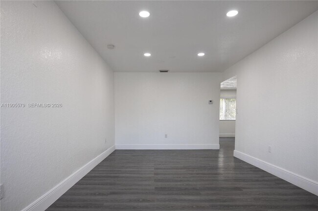 Foto del edificio - 15330 SW 134th Pl