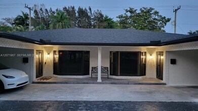 Building Photo - 410 NW 65th Ave