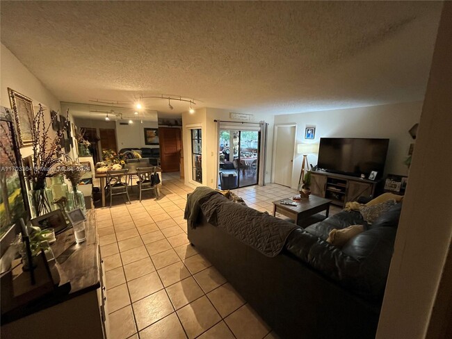 Foto del edificio - 8800 SW 123rd Ct