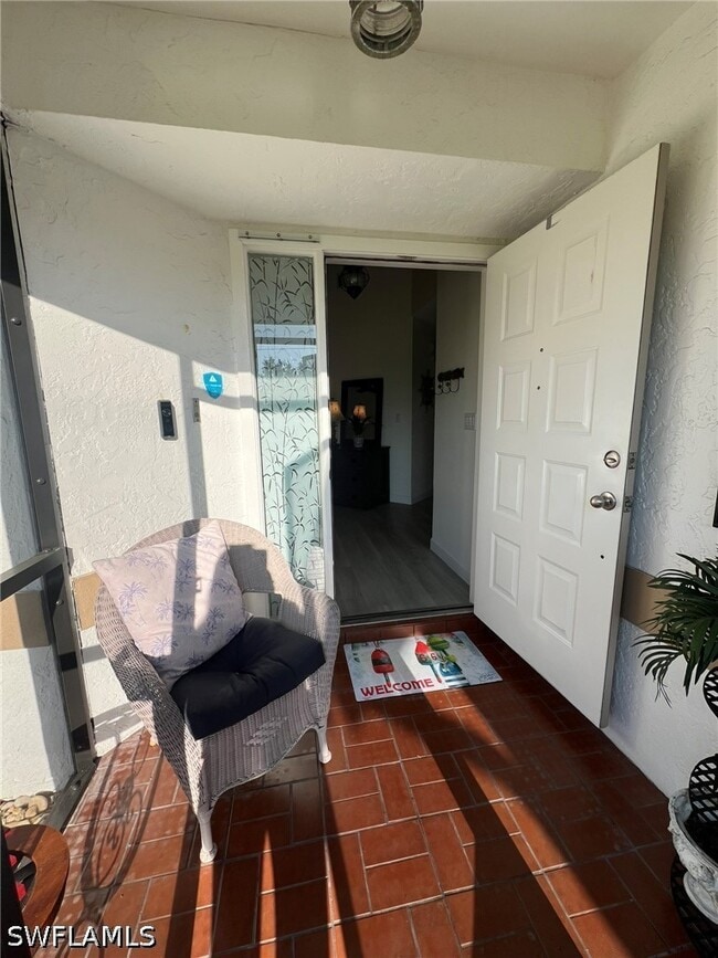 Foto del edificio - 20680 Park Pl