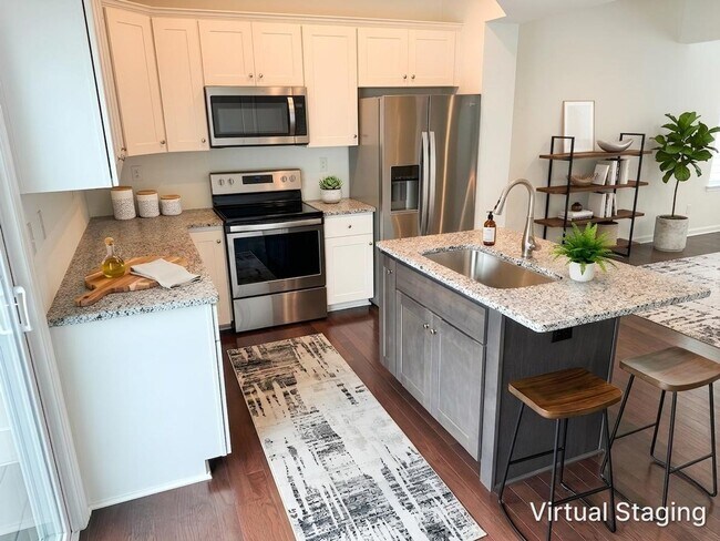 Building Photo - 221 Faulk Dr