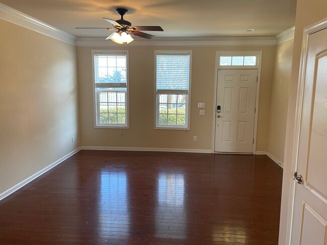 Building Photo - 920 Gardners Way
