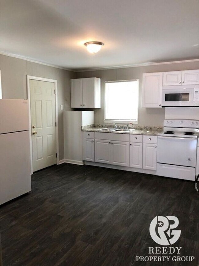 Foto del edificio - 2 bed 1 bath homes near Downtown Greer