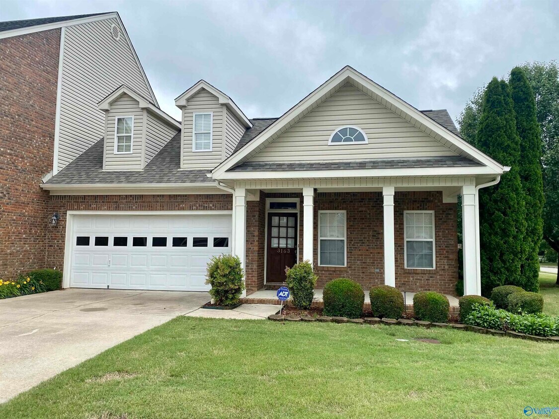Primary Photo - 3163 Mallard Point Dr SE