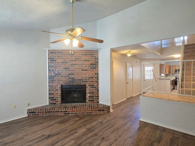 Photo - 906 Meadow Circle North Townhome