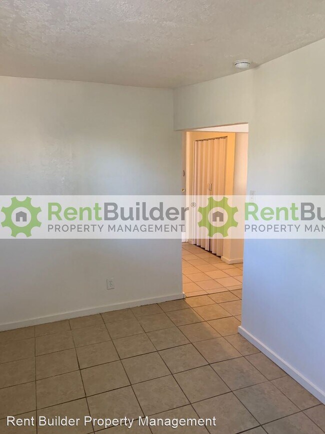 Building Photo - 1 br, 1 bath House - 426 Louisiana Blvd. NE