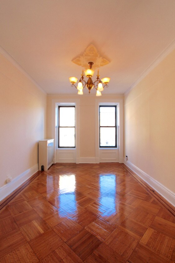 Building Photo - 366 9th St