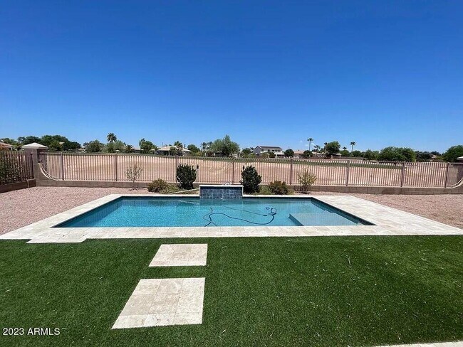 Building Photo - 6557 S Classic Way