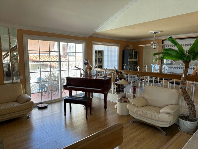Building Photo - 2364 Remora Dr
