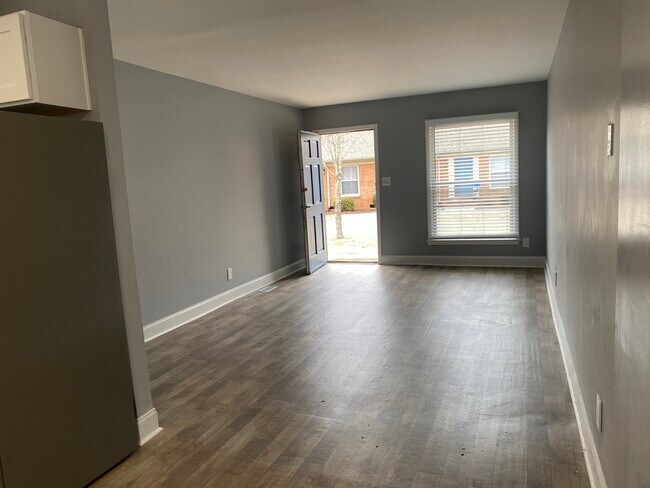 Foto del edificio - Park Creek Apartments