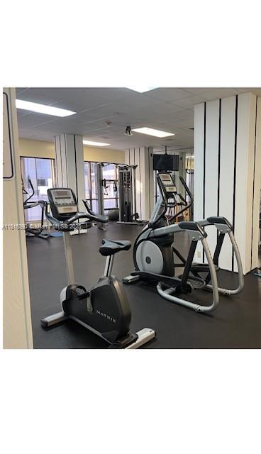Foto del edificio - 2750 NE 183rd St