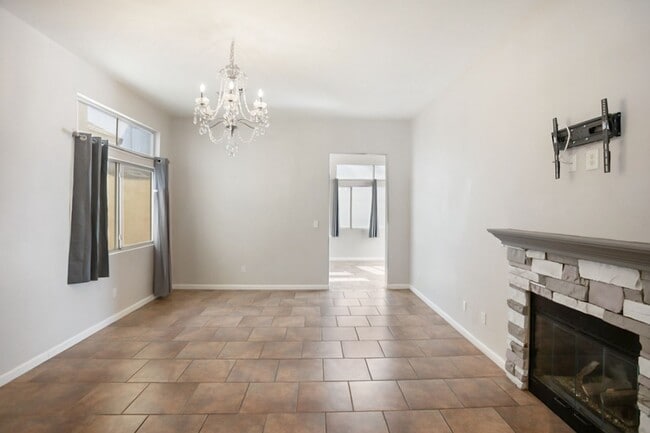 Building Photo - Beautiful One Story 2 Bedroom Townhome With 2 Car Attached Garage