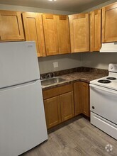 Building Photo - 16 Niles St