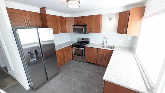 Foto del edificio - Tierrasanta 4 bedroom 2.5 bath, Garage, Up...