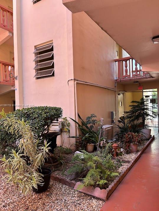 Foto del edificio - 215 SE 3rd Ave