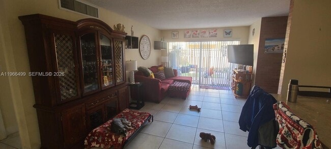 Foto del edificio - 4620 NW 79th Ave