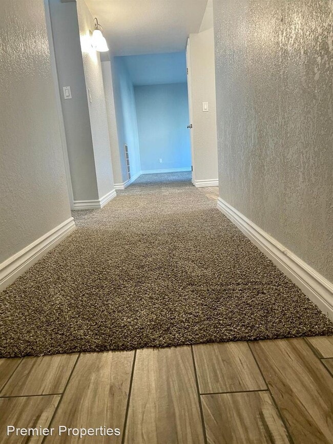 Building Photo - 2 br, 2 bath House - 3703 W. Bullard #104