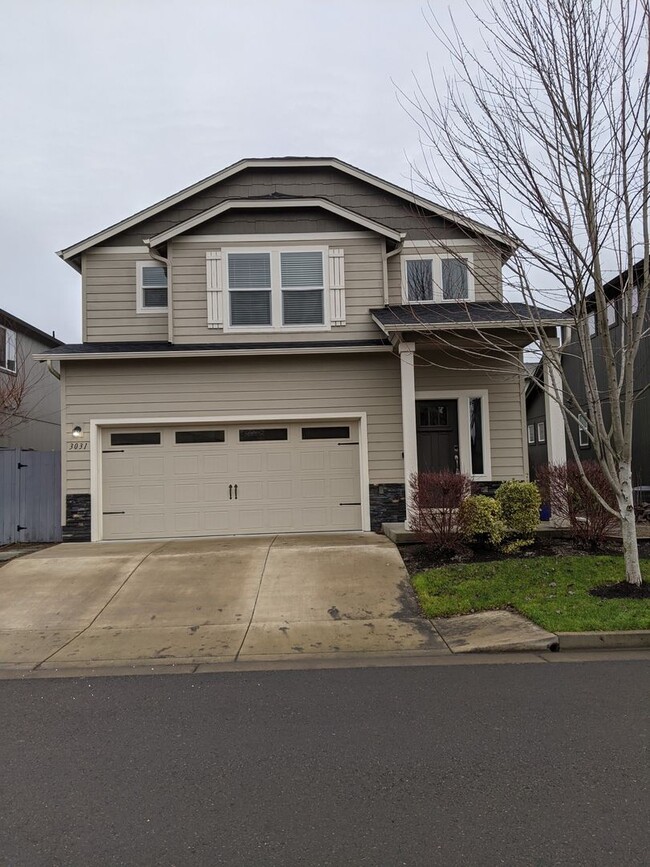 Foto del edificio - Beautiful 3 Bedroom, 2.5-Bath Home With Op...