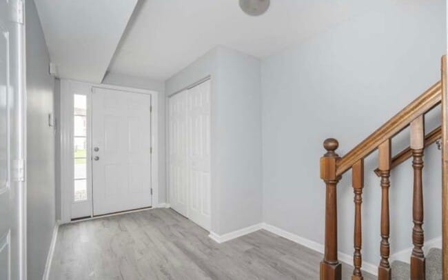 Building Photo - 50 Versailles Ct