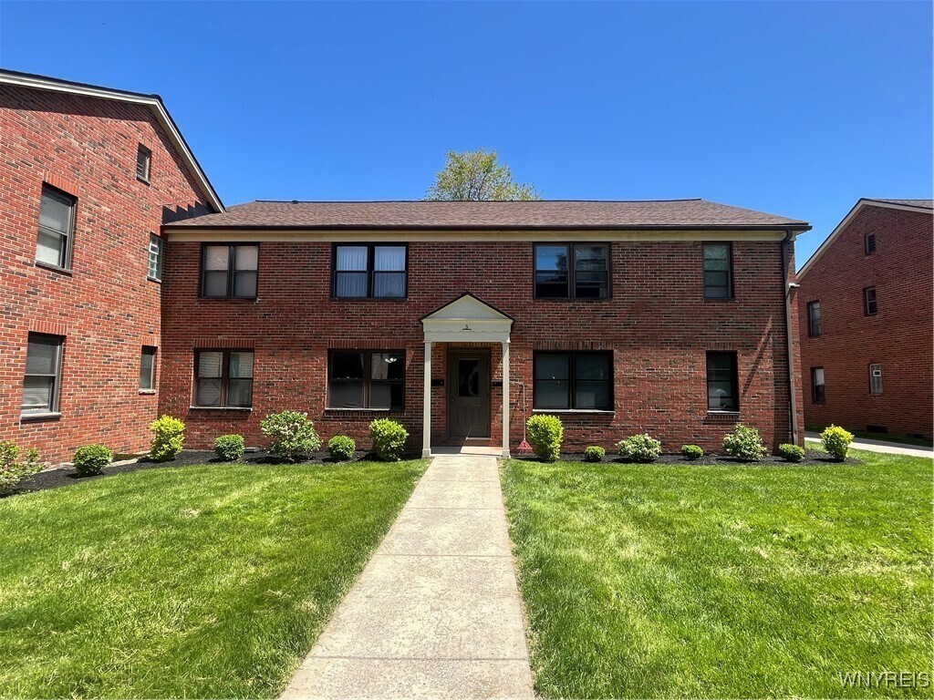 Foto principal - 3901 Main St