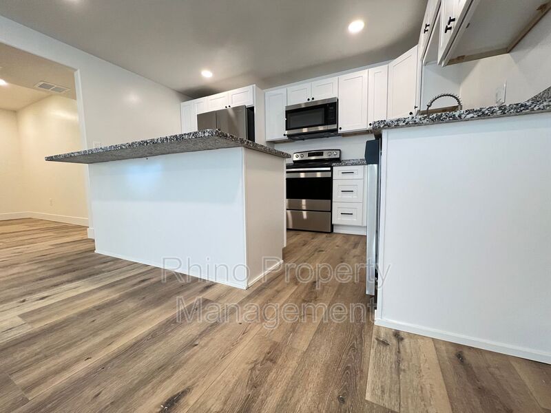 832 S 925 W Unit B, Lehi, UT 84043 Condo for Rent in Lehi, UT