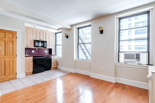Foto principal - 1305 3rd Ave