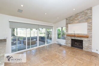 Building Photo - 972 Ashton Ct