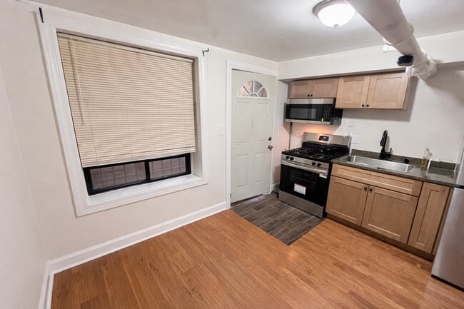 Foto del edificio - 3216 W Altgeld St