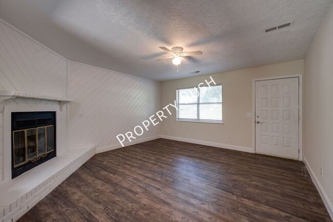 Foto del edificio - 4326 Worsham Ave. - Charming 3 bed/2 full ...