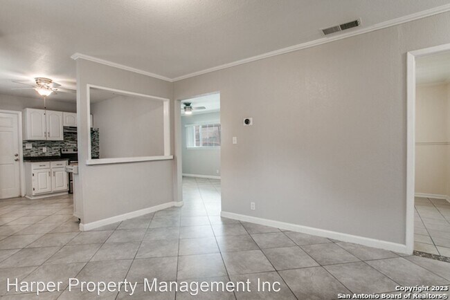 Building Photo - 3 br, 1 bath House - 4326 Summer Sun Lane