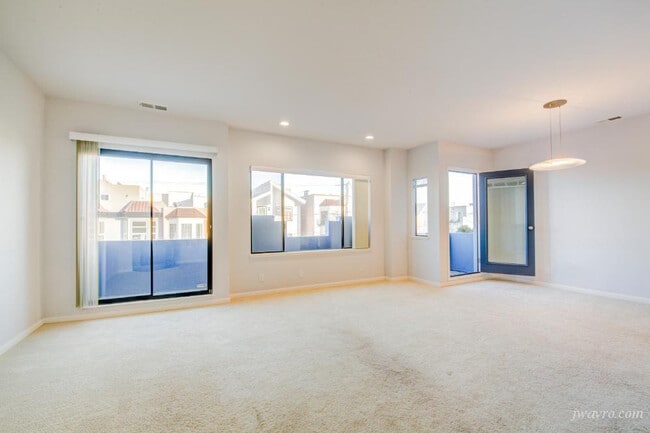 Photo - 465 35th Ave Apartment