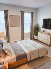 Building Photo - Jack Allen Apartments